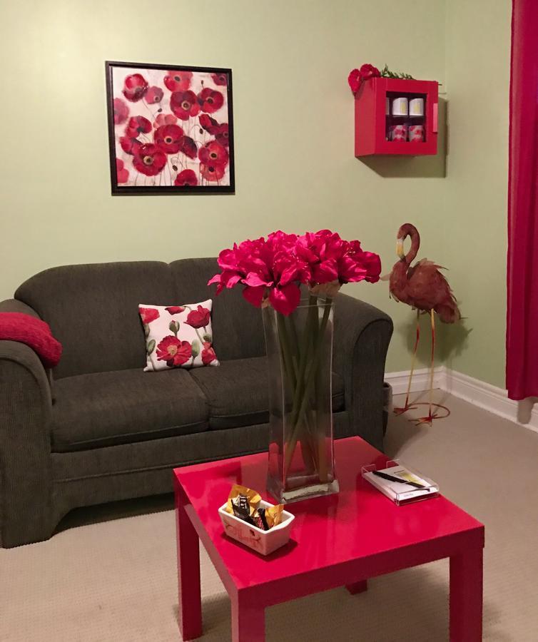 Yellow Door Bed And Breakfast Fort Erie Bagian luar foto