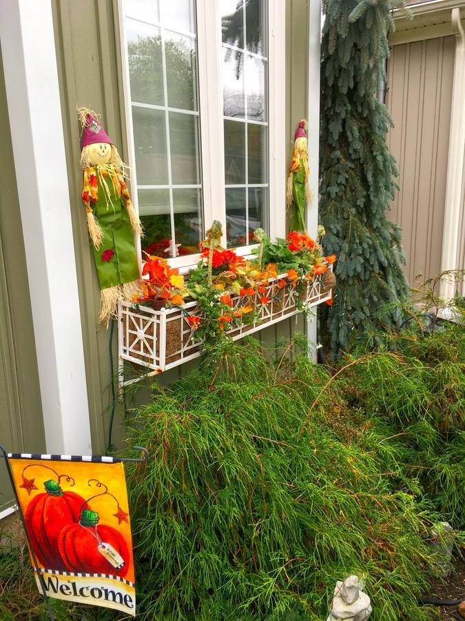Yellow Door Bed And Breakfast Fort Erie Bagian luar foto